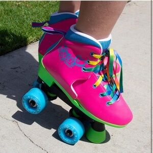 CIRCLE SOCIETY Jojo Rainbow Adjustable to fit growing feet Roller Skates 12-3